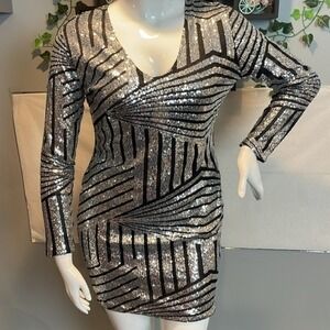 Acevog Silver and Black‎ Sequin Bodycon Long Sleeve Dress Size XL
